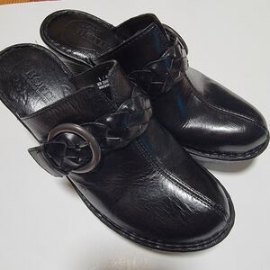 Born Curren Black Platform Heeled Clog Mule D04403